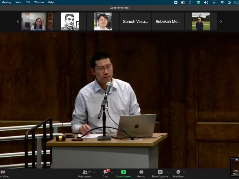 Allen Liu speaks at Senate assembly meeting.